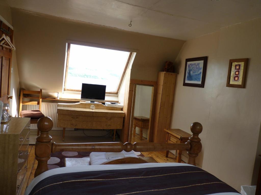 אינוורארי Quirky Lochside Home חדר תמונה